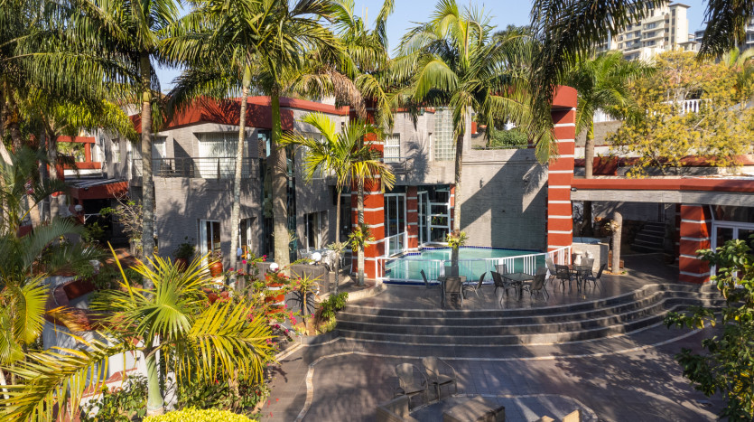 DECEASED ESTATE: Opulent Unique Home Umhlanga Property Lead Image