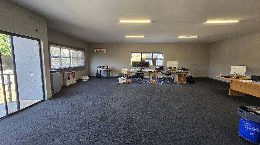 Modern Industrial Space in Secure Park Property Images