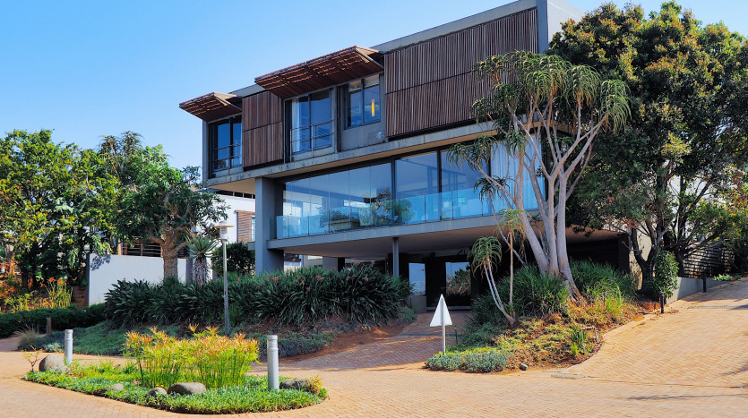 Prestigious Hawaan Forest Home with Indian Ocean Views Property Images