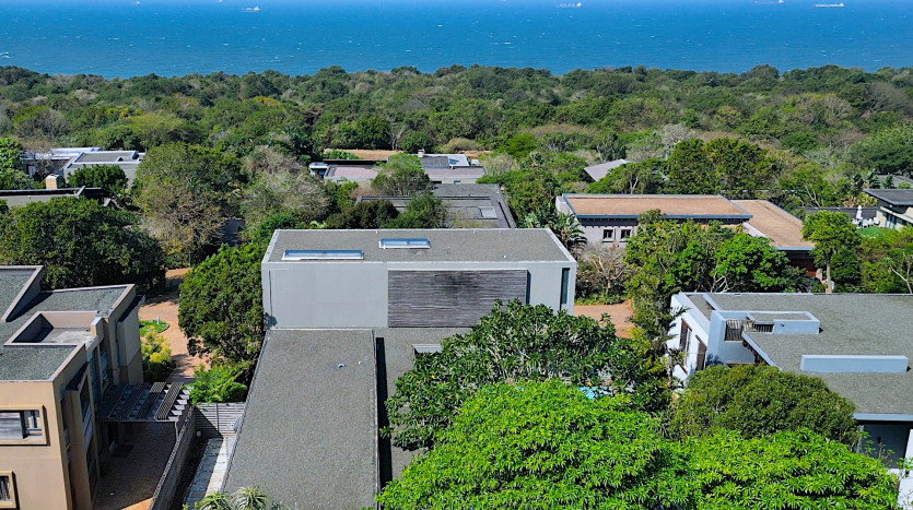 Prestigious Hawaan Forest Home with Indian Ocean Views Property Images