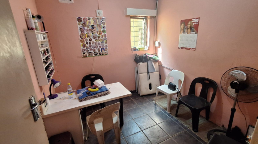 Commercial Building in Pinetown Property Images