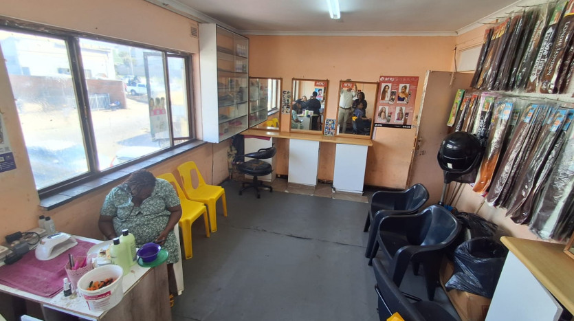 Commercial Building in Pinetown Property Images