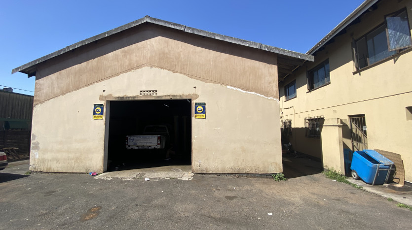 Commercial Building in Pinetown Property Images
