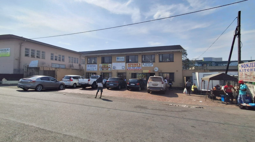 Commercial Building in Pinetown Property Images