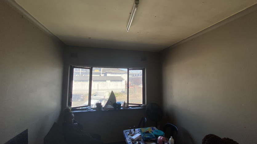 Commercial Building in Pinetown Property Images