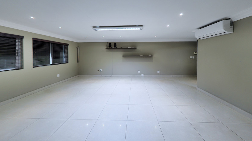 Stylish Indian Ocean View Mansion in Umhlanga Rocks Property Images
