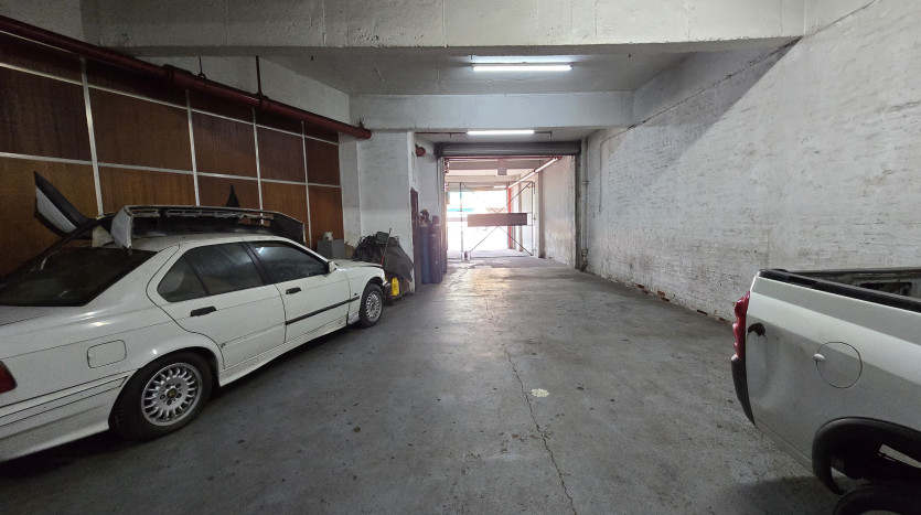 PORTFOLIO DISPOSAL: 79 Flats & Ground Floor Commercial In The Heart Of Durban CBD Property Images