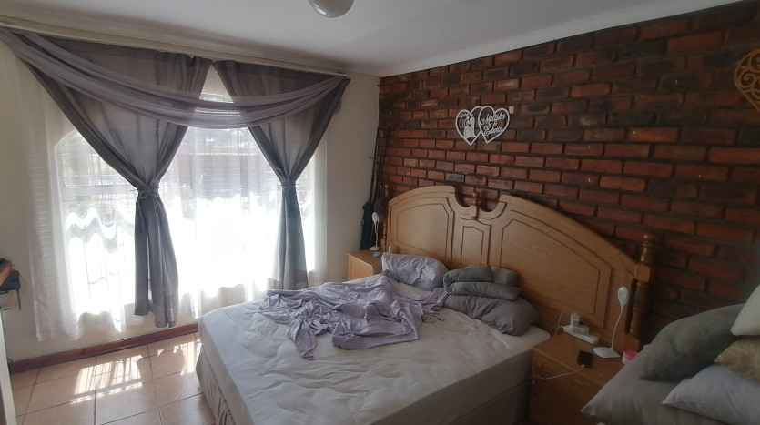 Income-Producing Residential Property in Freemanville Property Images