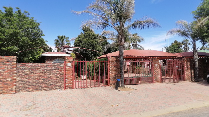 Income-Producing Residential Property in Freemanville Property Images