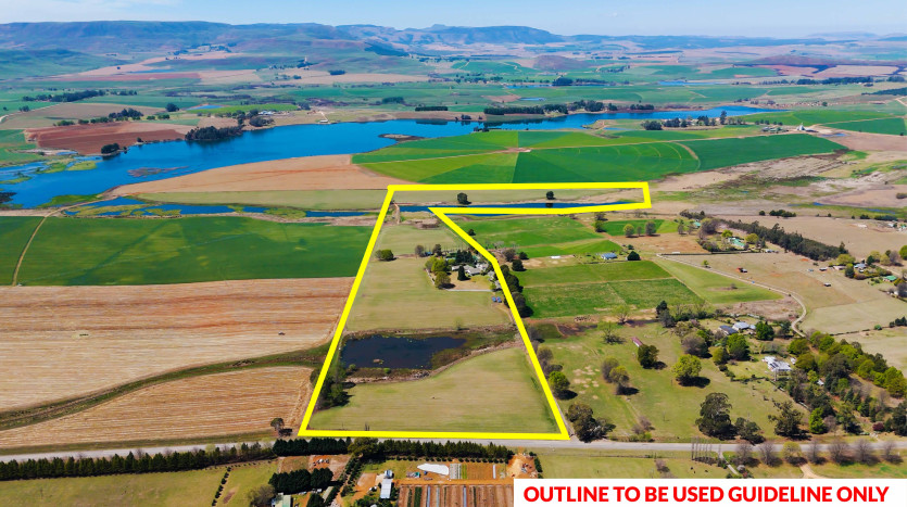 Picturesque Country Estate Property Images