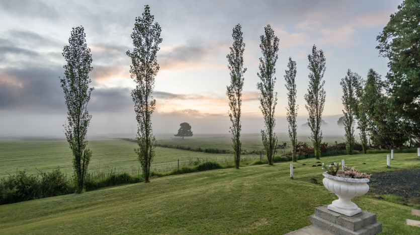 Picturesque Country Estate Property Images