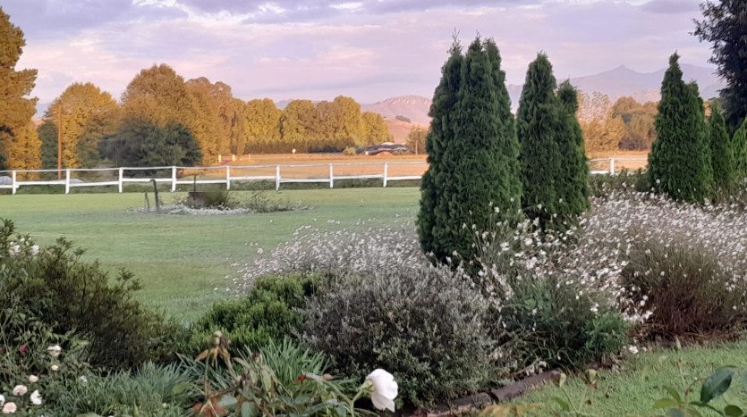 Picturesque Country Estate Property Images