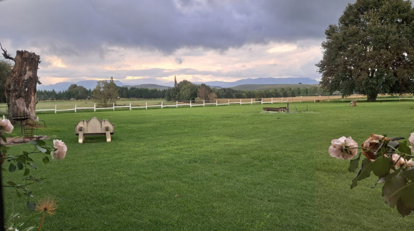 Picturesque Country Estate Property Images