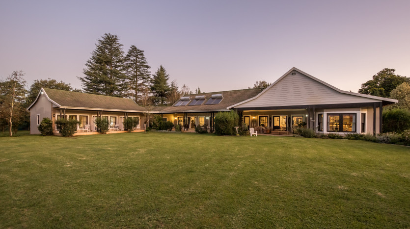 Picturesque Country Estate Property Images