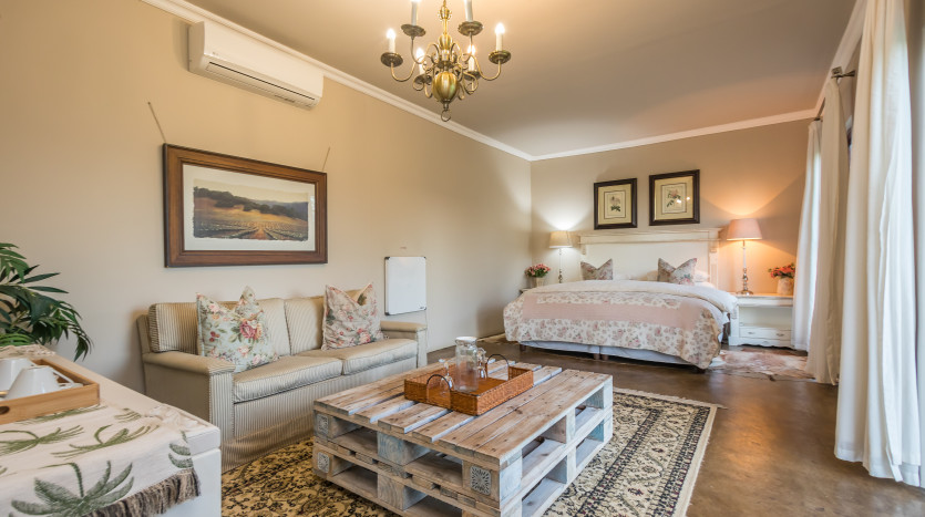 Picturesque Country Estate Property Images