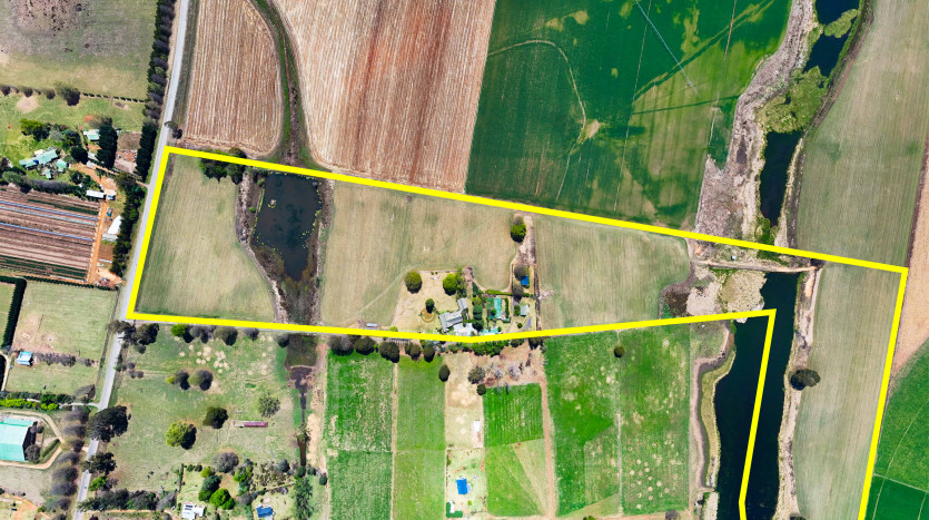 Picturesque Country Estate Property Images