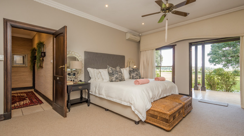 Picturesque Country Estate Property Images