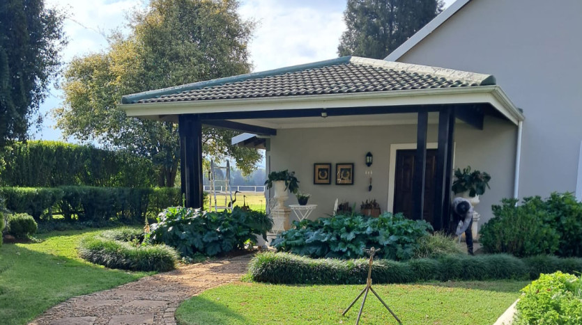 Picturesque Country Estate Property Images