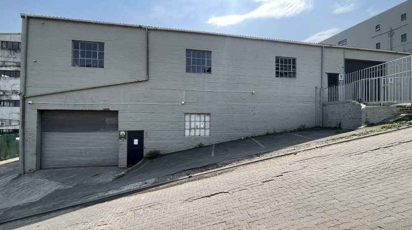 Large Warehouse In Briardene Property Images
