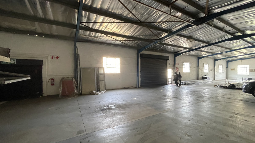 Large Warehouse In Briardene Property Images