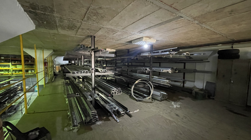 Well Situated Briardene Mini-Factory Property Images