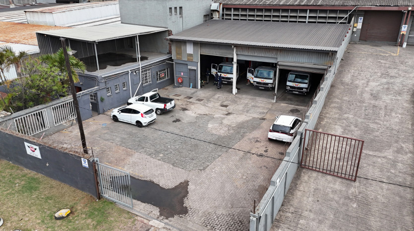 Versatile Industrial Property In Sought-After Jacobs Property Images