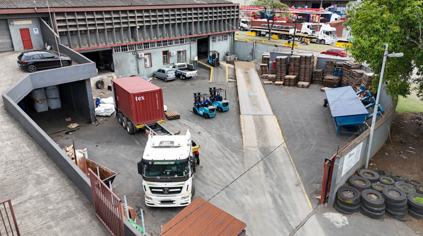 Versatile Industrial Property In Sought-After Jacobs Property Images