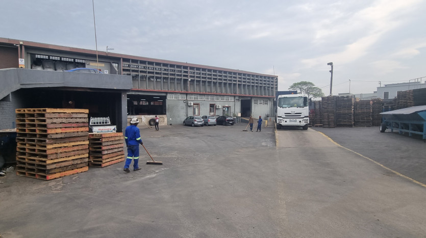 Versatile Industrial Property In Sought-After Jacobs Property Images