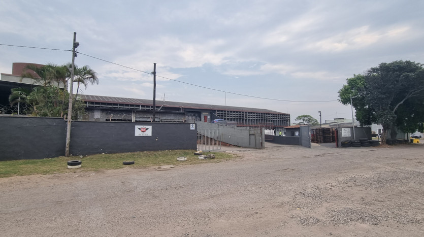 Versatile Industrial Property In Sought-After Jacobs Property Images