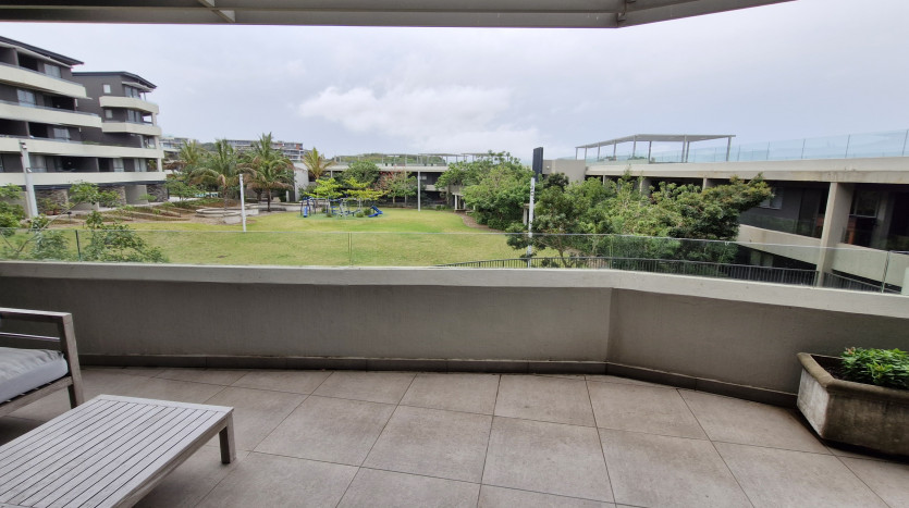 Luxury Coastal Lifestyle Apartment Property Images