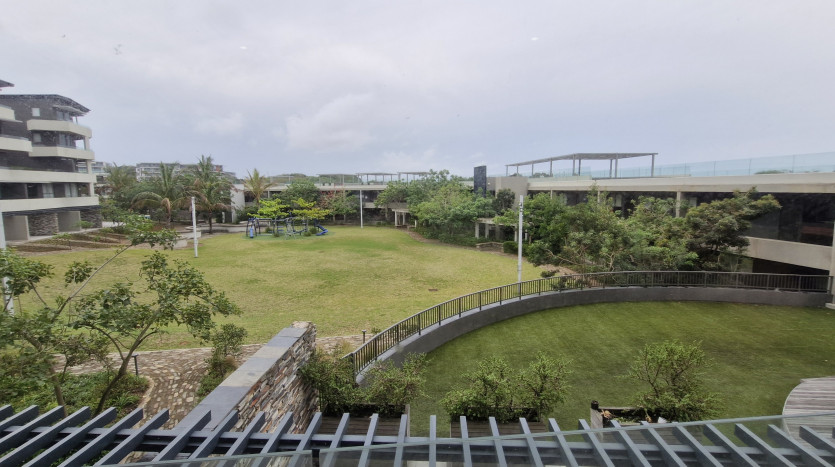 Luxury Coastal Lifestyle Apartment Property Images