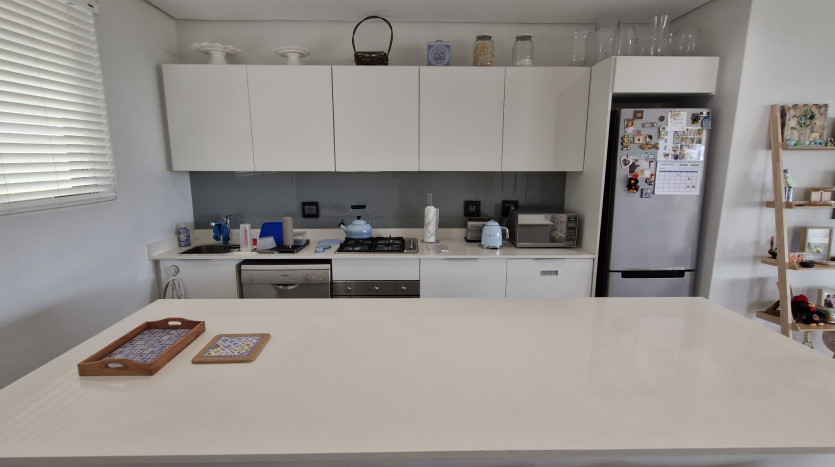 Luxury Coastal Lifestyle Apartment Property Images