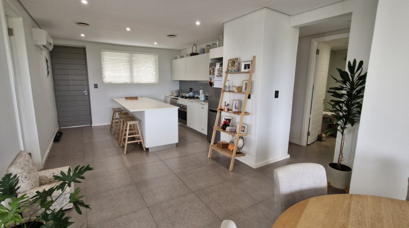 Luxury Coastal Lifestyle Apartment Property Images