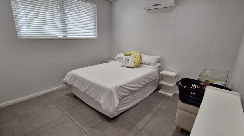 Luxury Coastal Lifestyle Apartment Property Images