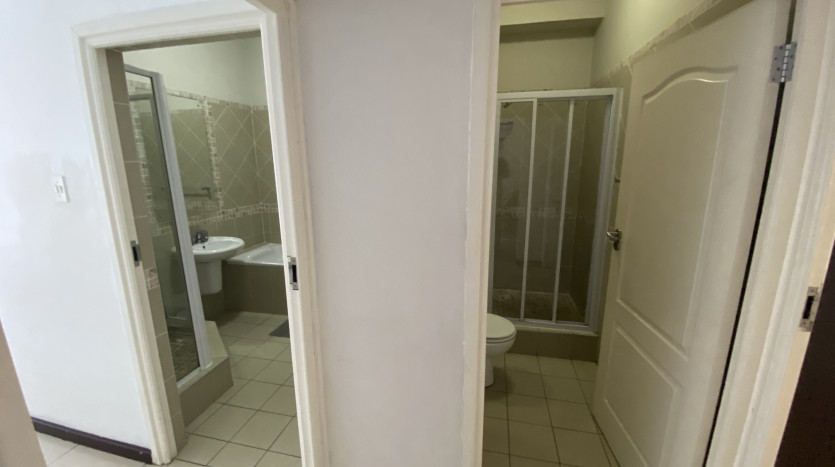 Established Apartment in Umhlanga New Town Centre Property Images