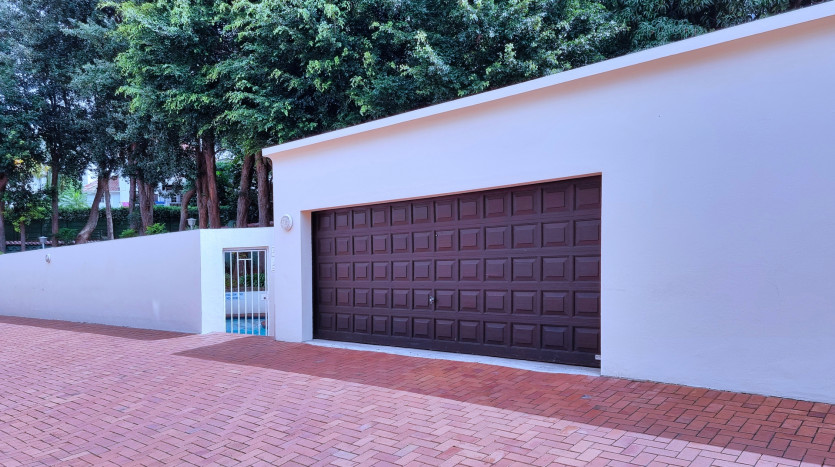 Stylish Musgrave Apartment Property Images