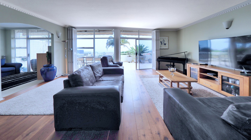 Stylish Musgrave Apartment Property Images