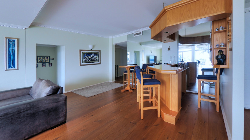 Stylish Musgrave Apartment Property Images