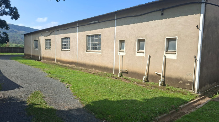Corner- Positioned Warehouse In Vryheid Property Images
