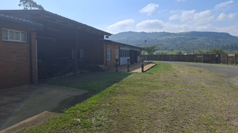 Corner- Positioned Warehouse In Vryheid Property Images