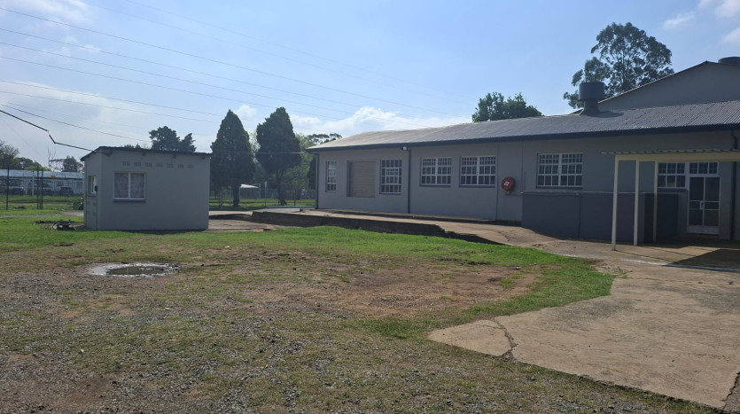 Corner Warehouse in Vryheid Property Images