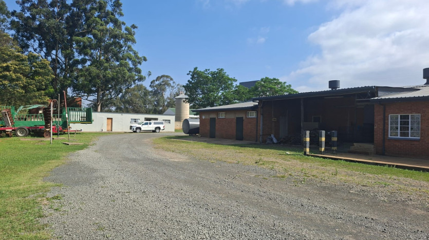 Corner Warehouse in Vryheid Property Images