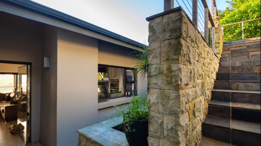 Elegant Coastal Estate Home with Scenic Views Property Images