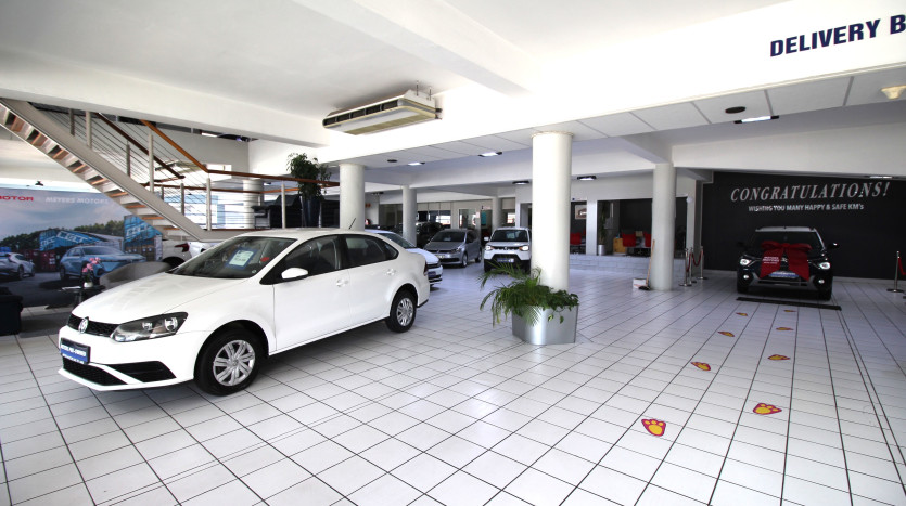 Prime Commercial Property – High Visibility Corner Location Property Images