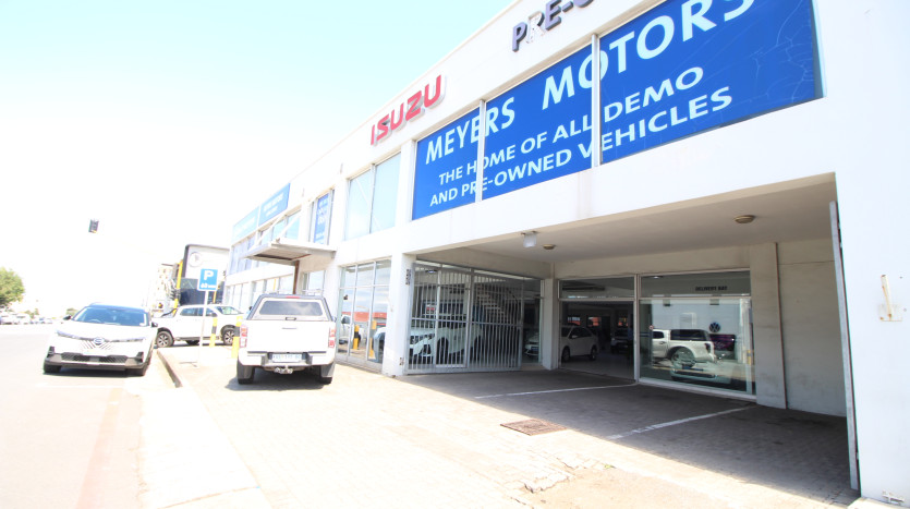 Prime Commercial Property – High Visibility Corner Location Property Images