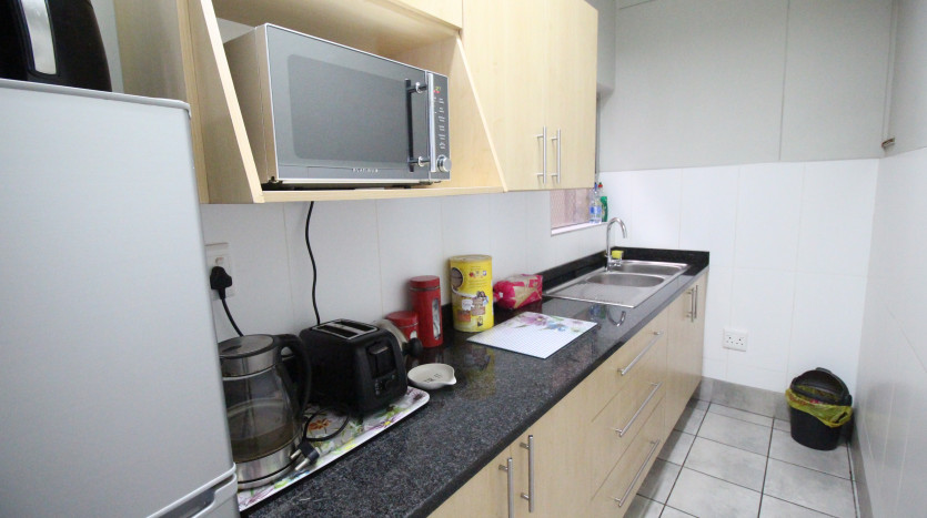 Prime Commercial Property – High Visibility Corner Location Property Images