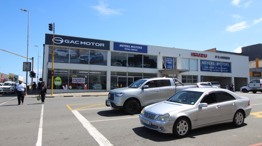 Prime Commercial Property – High Visibility Corner Location Property Images