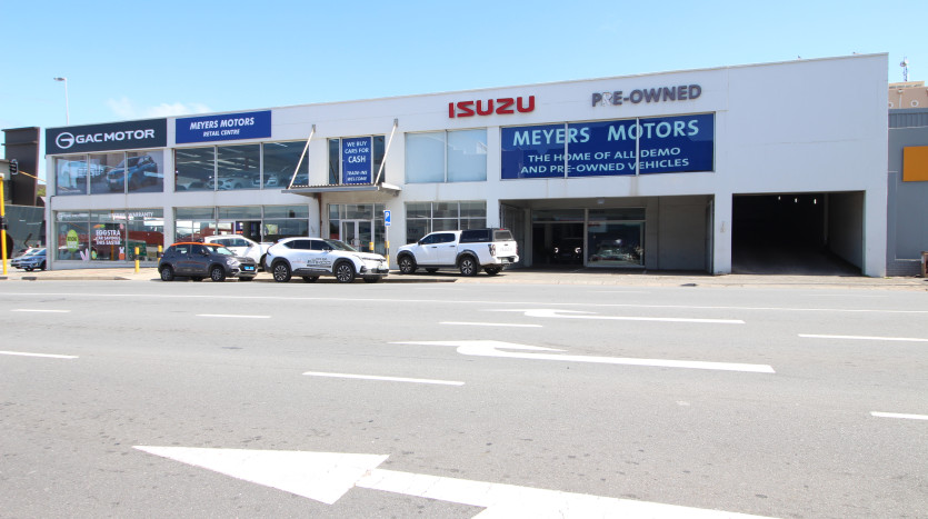 Prime Commercial Property – High Visibility Corner Location Property Images