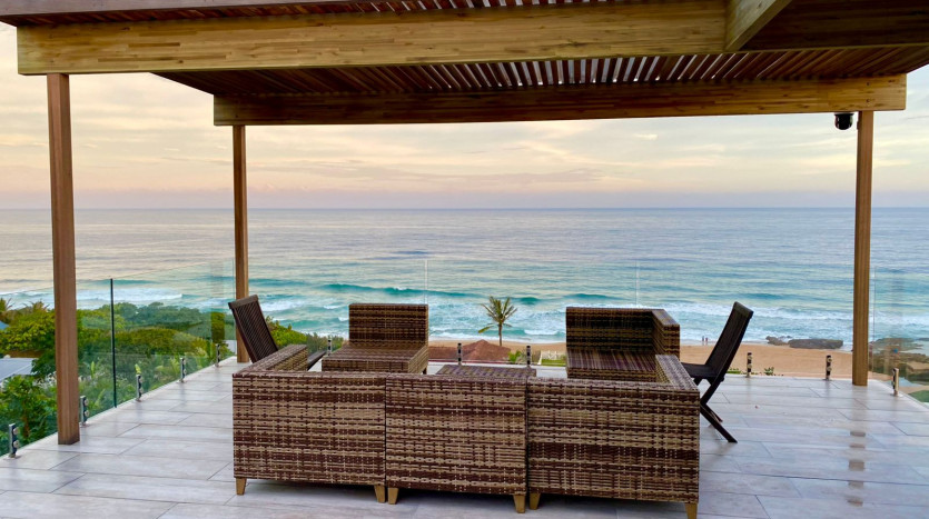 Luxury Coastal Home Overlooking Indian Ocean Property Images