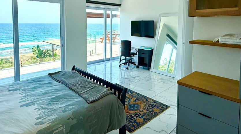 Luxury Coastal Home Overlooking Indian Ocean Property Images